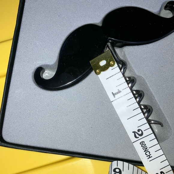 Black Mustache Corkscrew for home bar - Picture 4 of 12